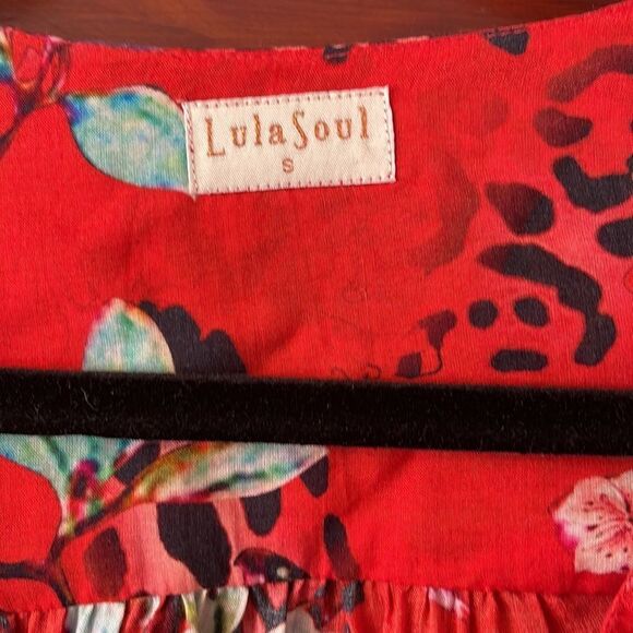 LULA SOUL RED FLORAL BLOUSE - Picture 2 of 11
